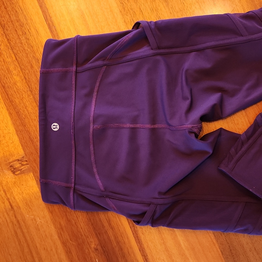 Lululemon leggings - mesh sides